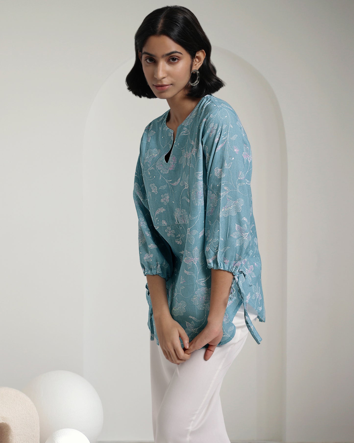 Blue Bloom Print Linen Top