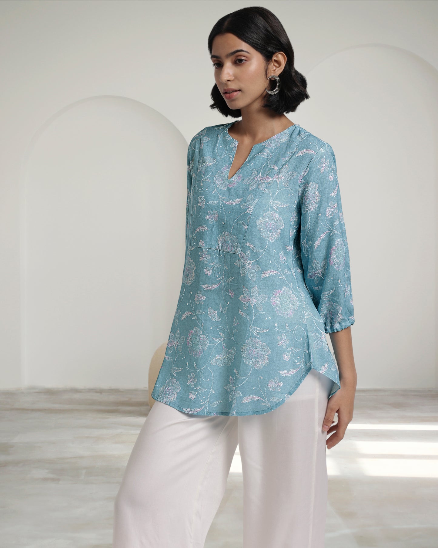 Blue Bloom Print Linen Top
