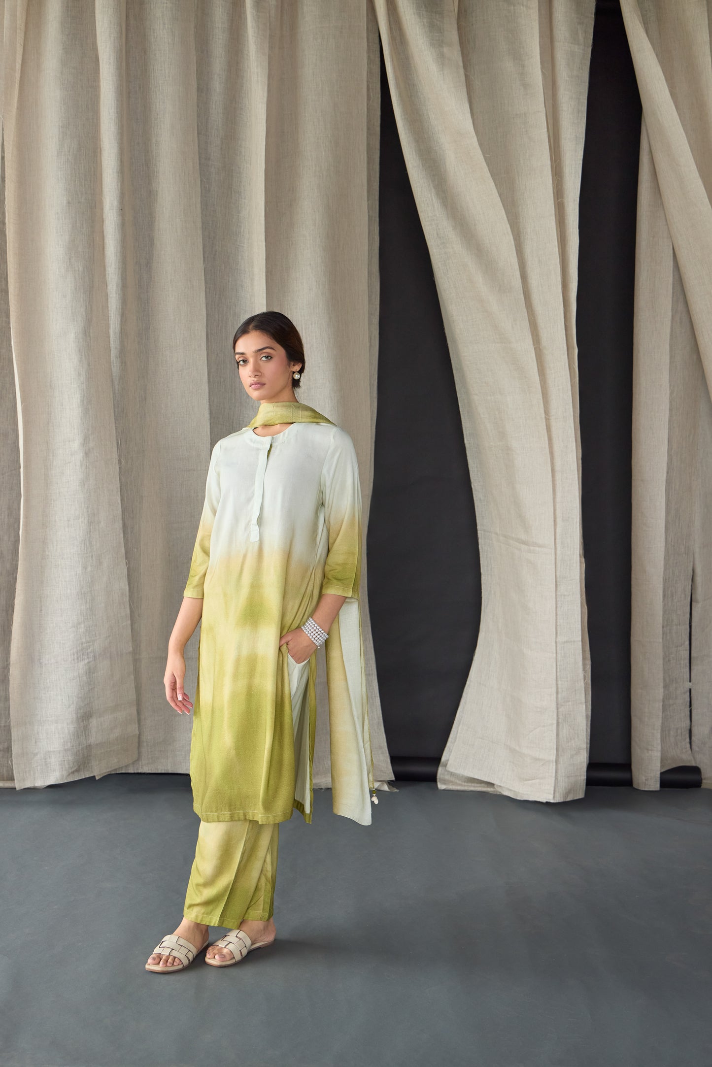 Olive Ombre Linen Kurta Set