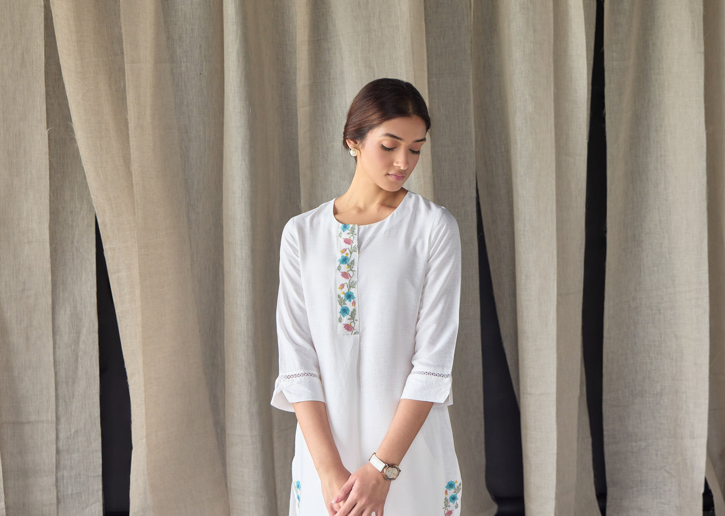White Floral Embroidered Kurta Set