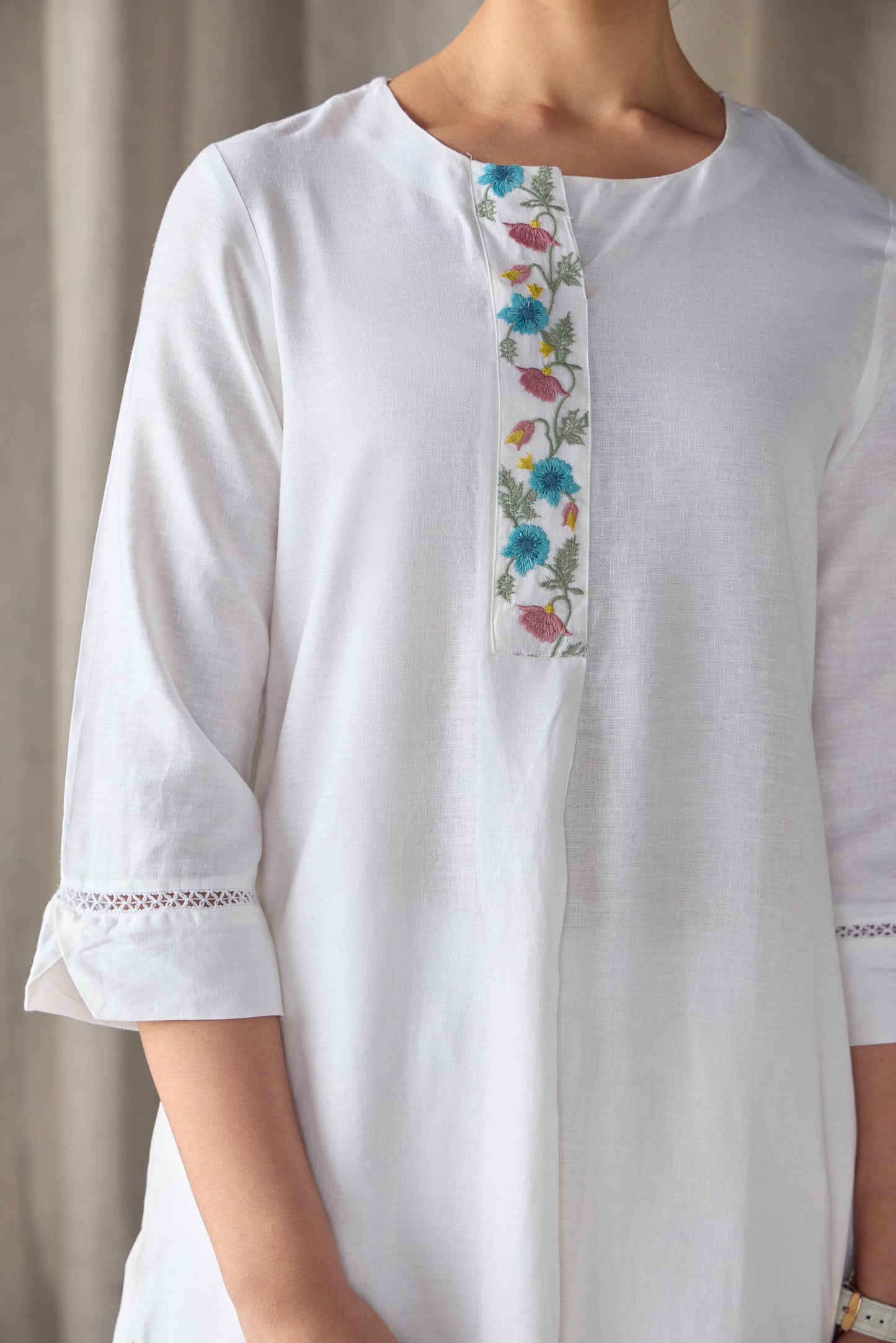 White Floral Embroidered Kurta Set