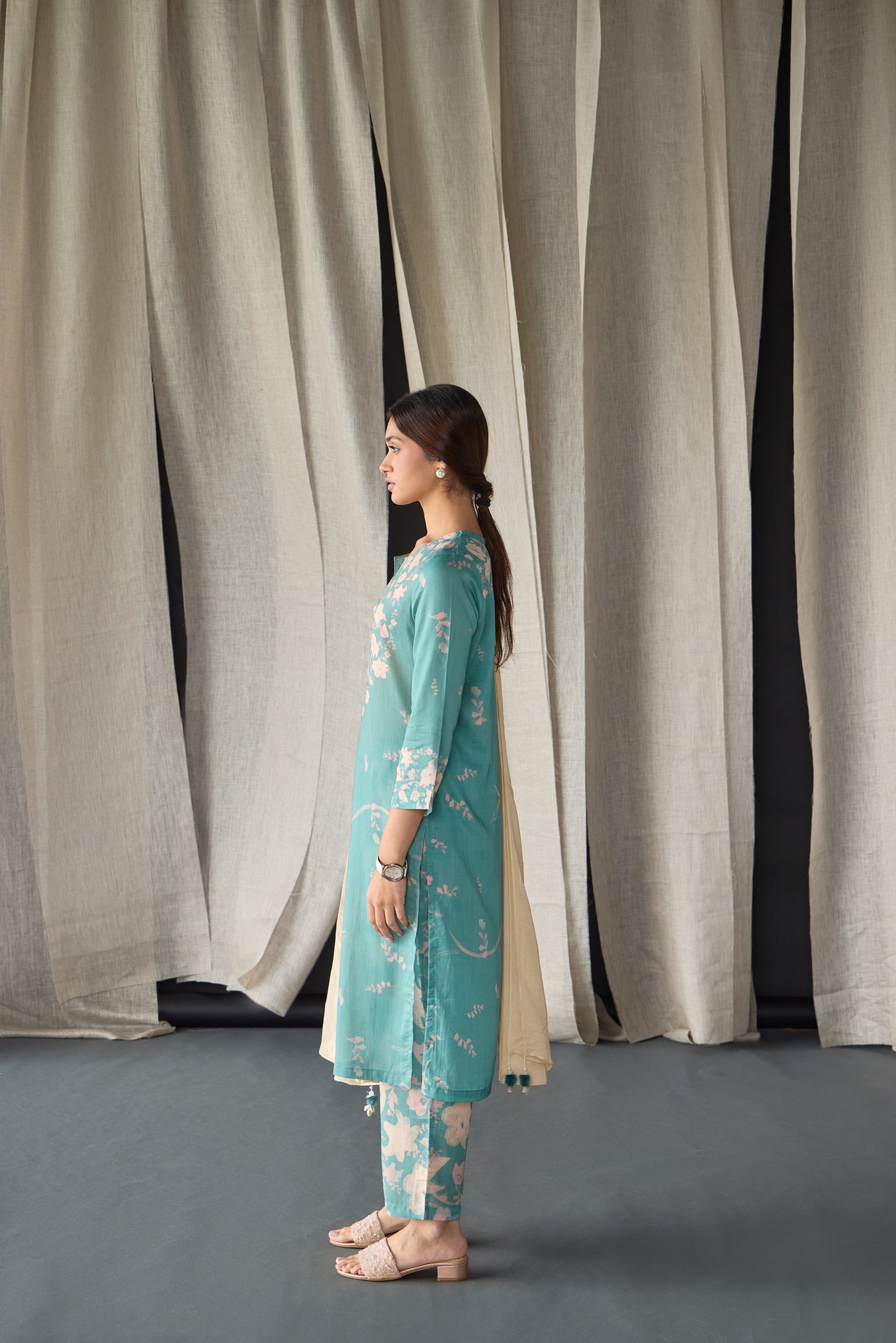 Retro Blue Oakwood Kurta Set ( of 2 )
