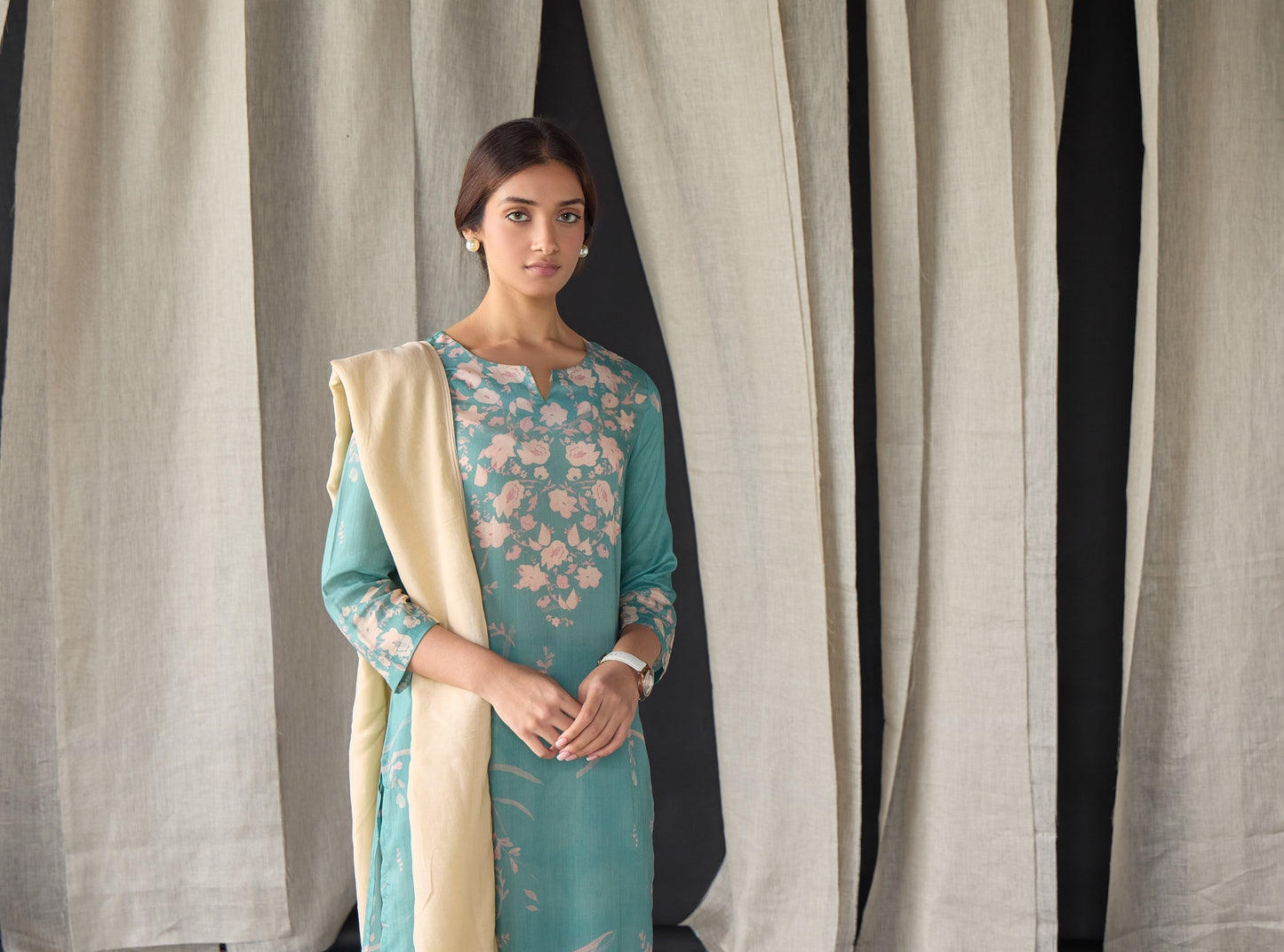 Retro Blue Oakwood Kurta Set ( of 2 )