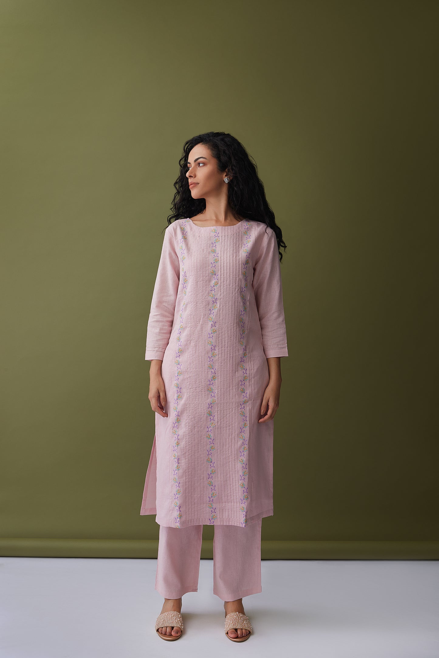 Soft Pink Drops Linen Embroidered Kurta
