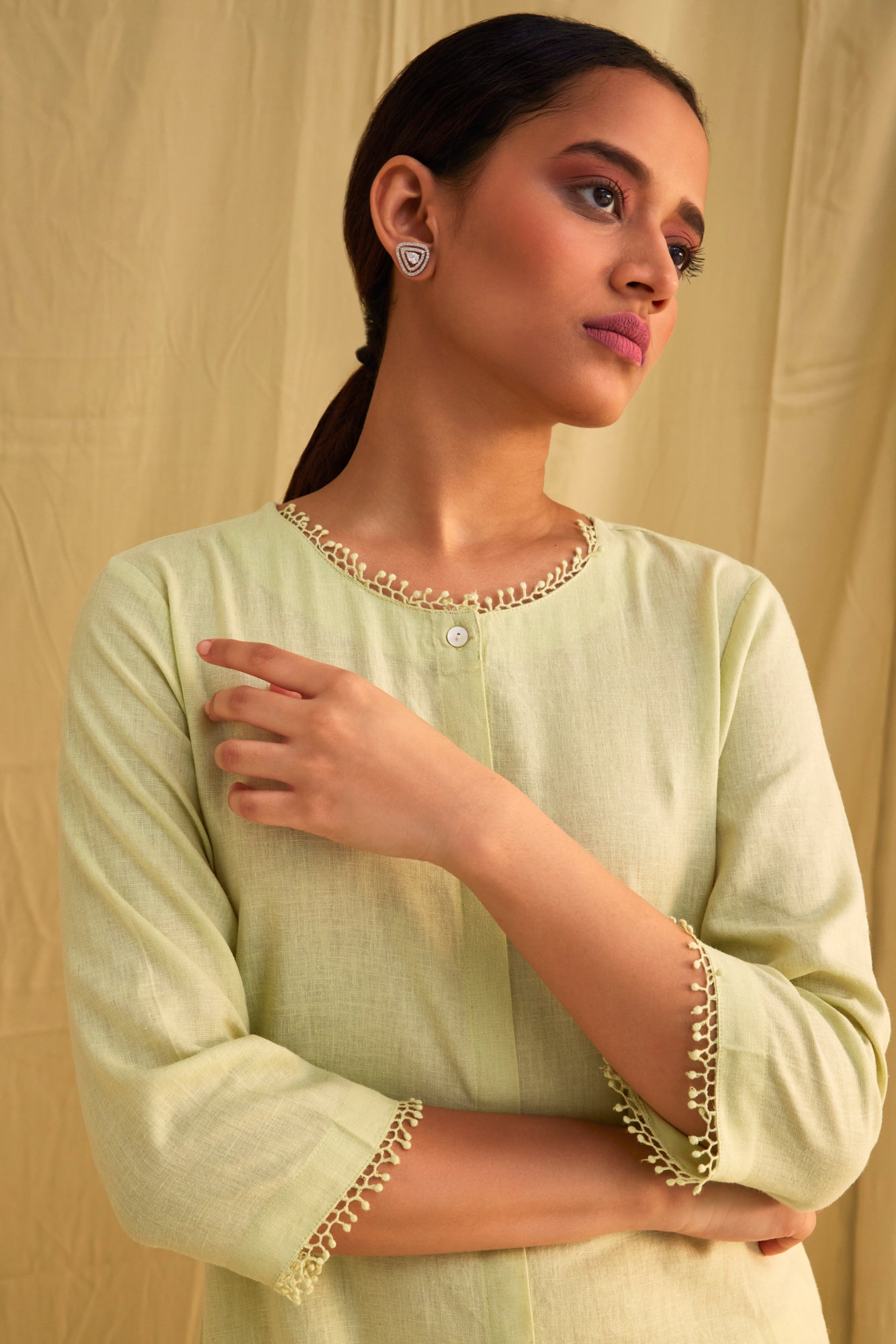 Rozana Linen Kurta Matcha Green