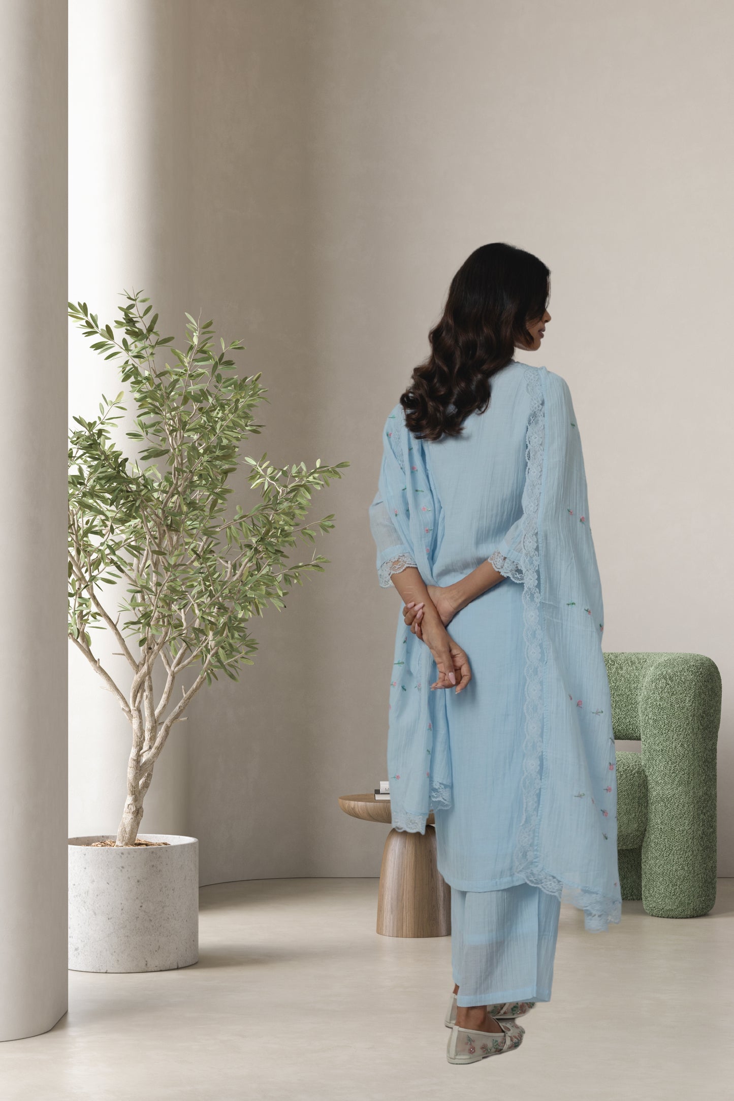 Crinkled Cupro Blue V Neck Kurta Set with Odhani