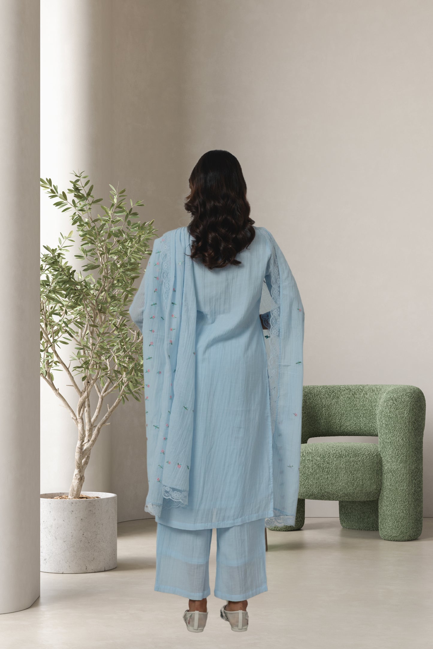 Crinkled Cupro Blue V Neck Kurta Set with Odhani