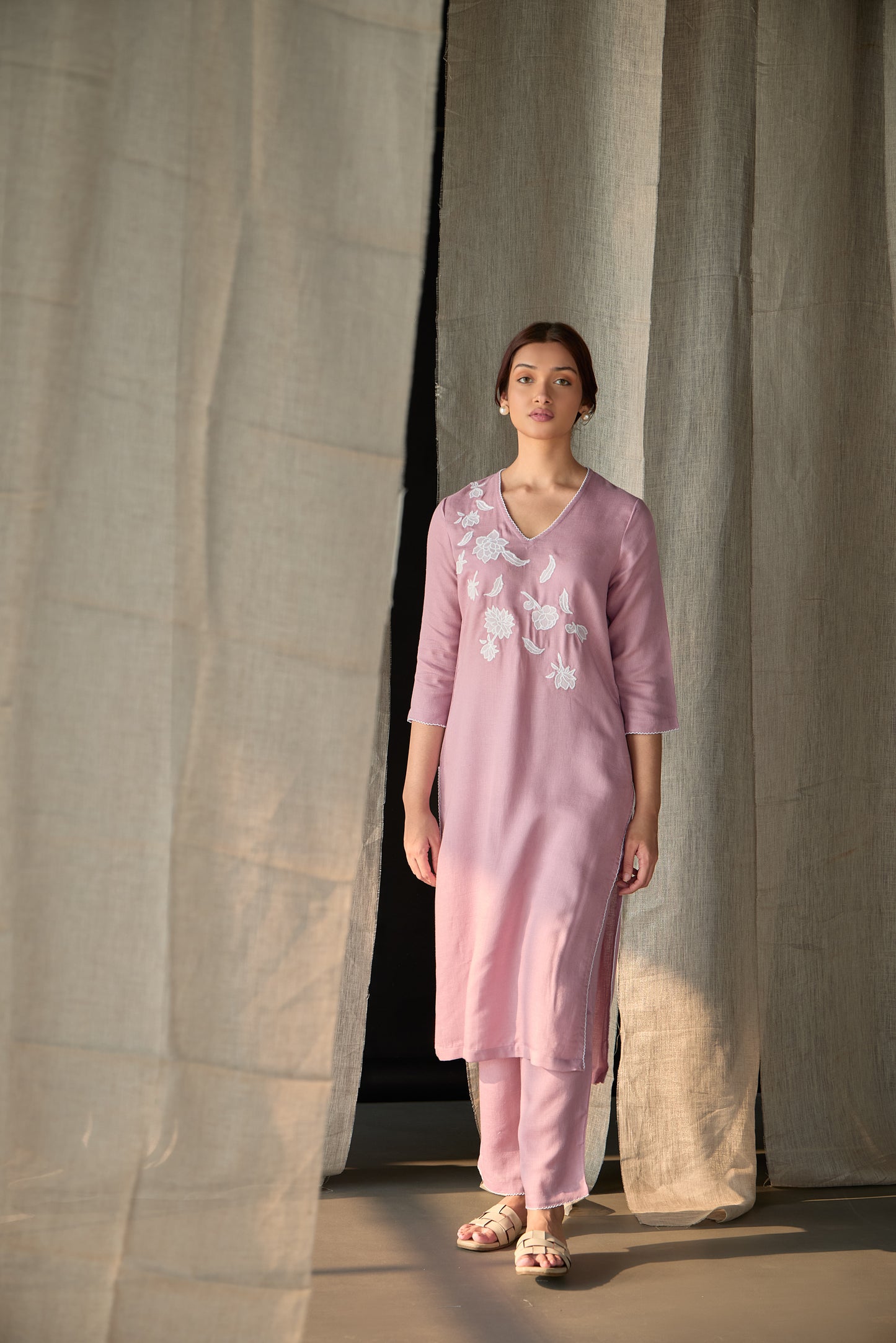 Blossom Pink Applique Linen Kurta Set
