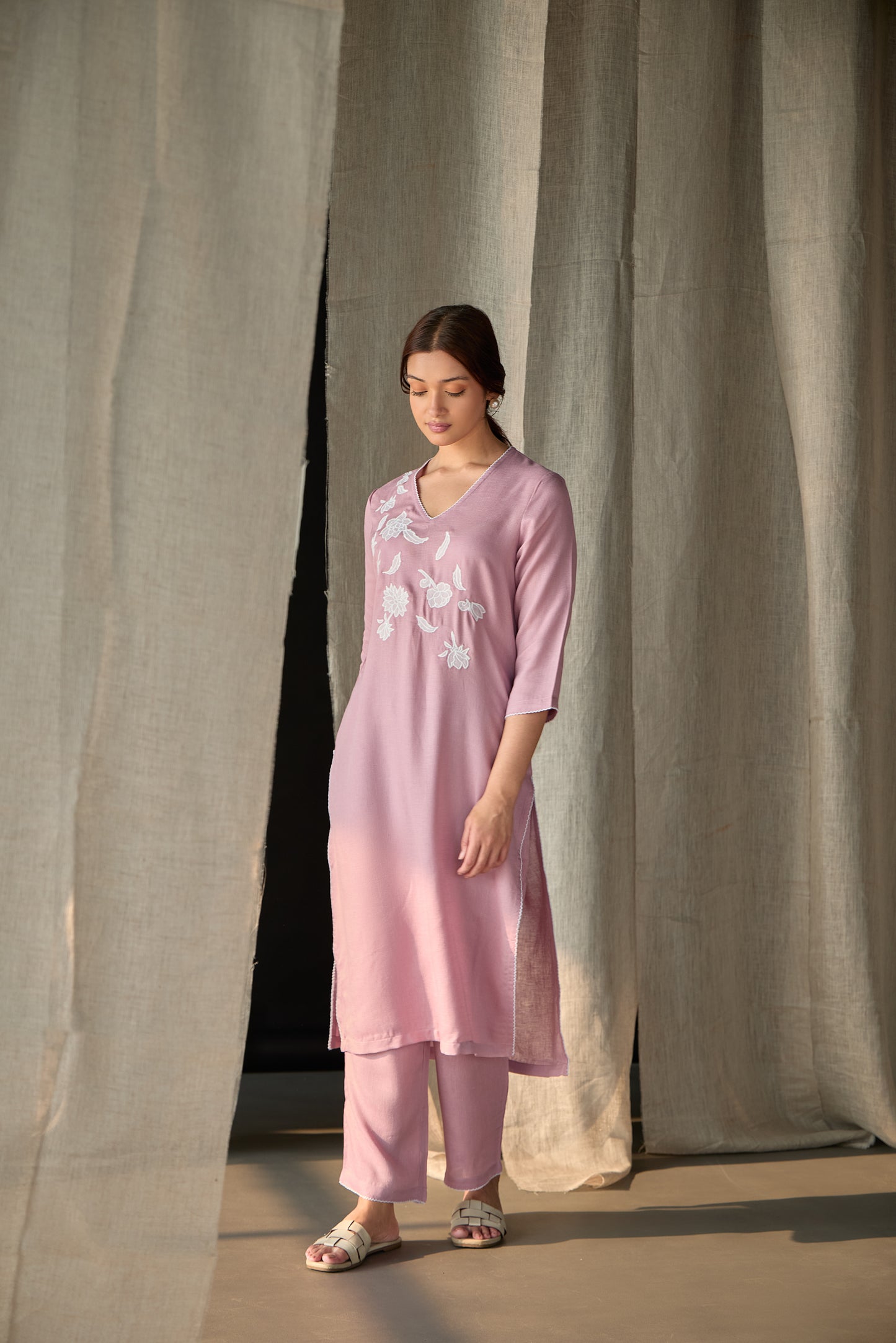 Blossom Pink Applique Linen Kurta Set