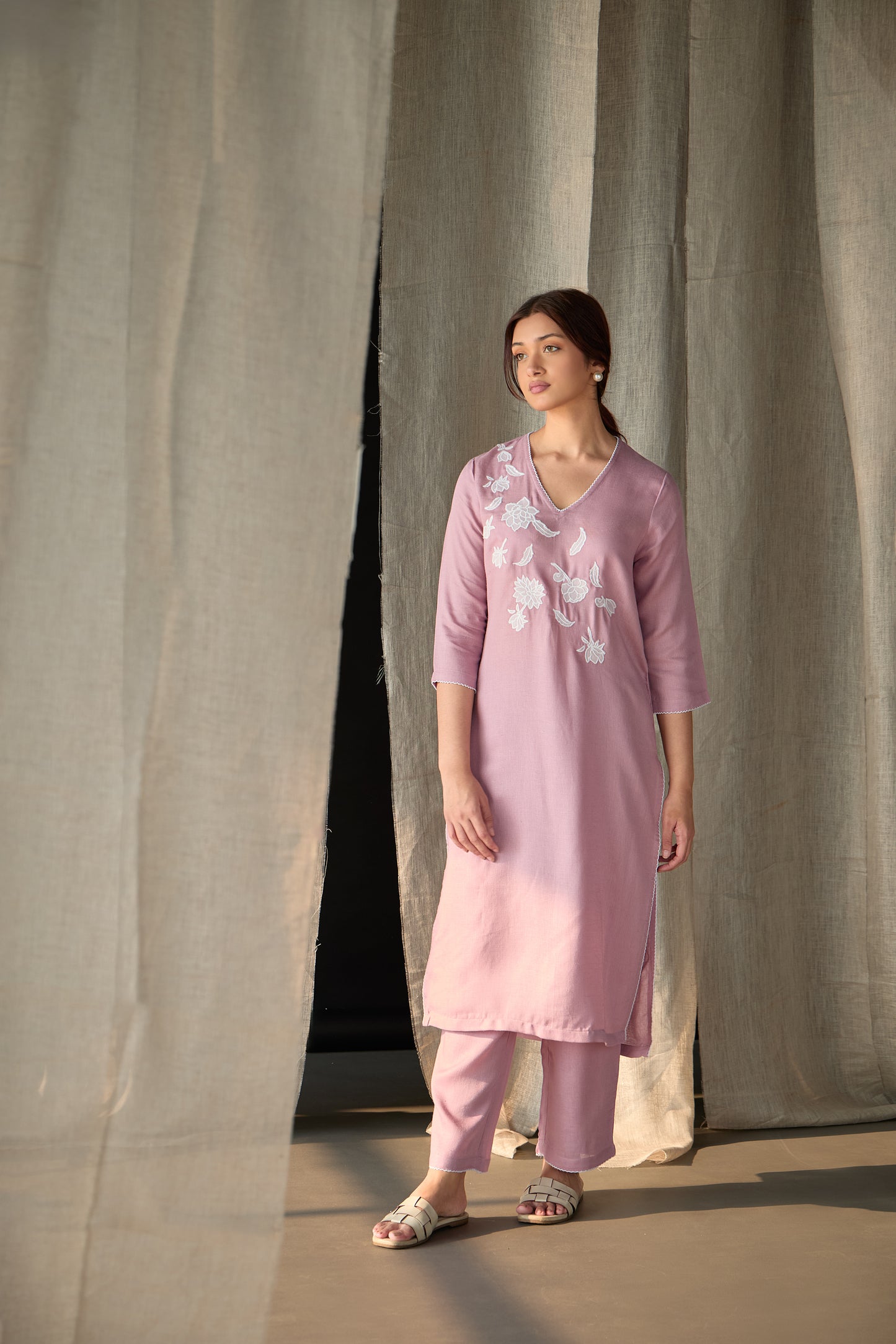Blossom Pink Applique Linen Kurta Set