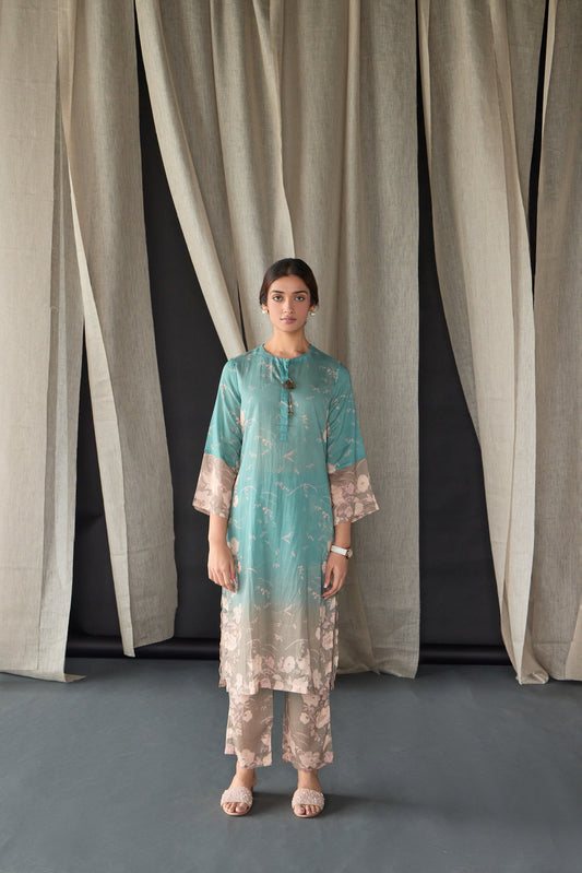 Retro Blue Floral Oakwood Kurta Set ( of 2)